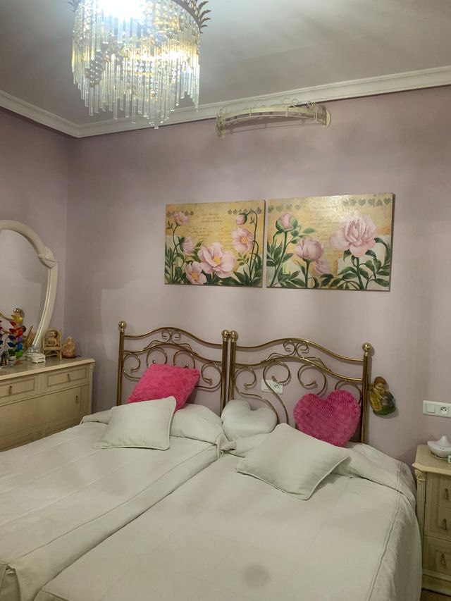 REF 25059-VIVIENDA CENTRICA DE TRES PLANTAS