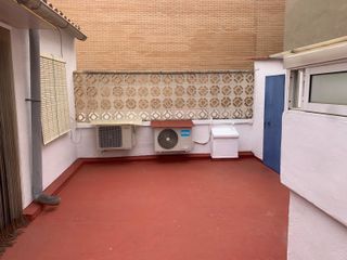 REF 25059-VIVIENDA CENTRICA DE TRES PLANTAS