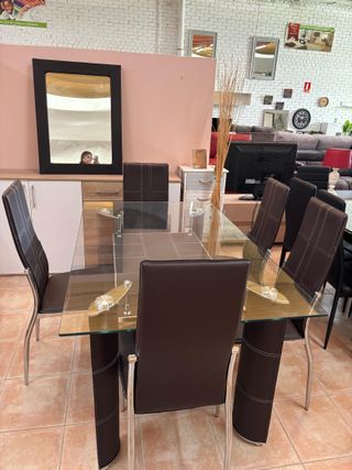 Conjunto mesa comedor cristal y 6 sillas – Moderno