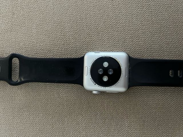 Apple Watch Serie 3 42mm - Plata/Negro