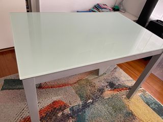 Mesa cristal extensible, patas metálicas