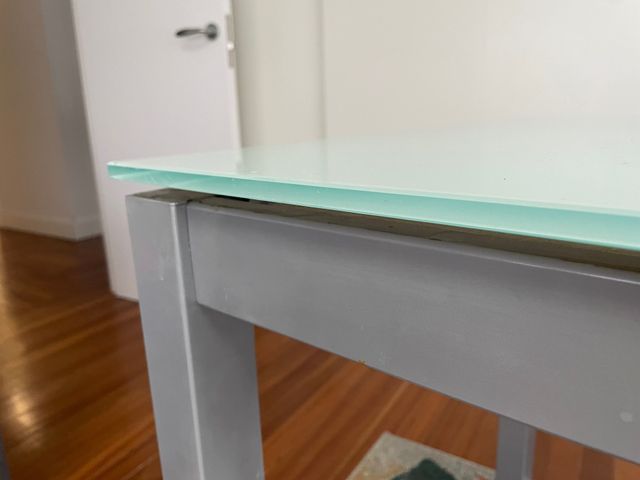 Mesa cristal extensible, patas metálicas