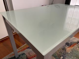 Mesa cristal extensible, patas metálicas