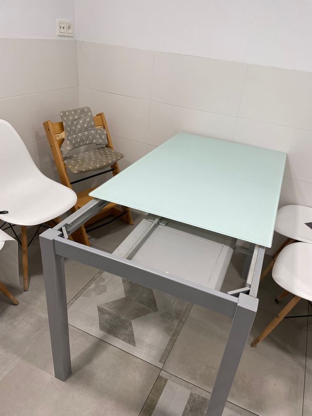 Mesa cristal extensible, patas metálicas