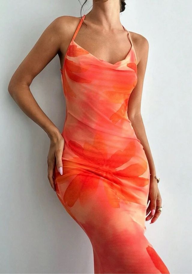 Vestido naranja verano playa