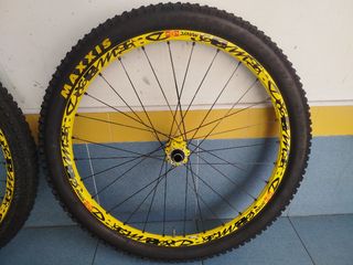 Llantas Mavic Deemax 27.5