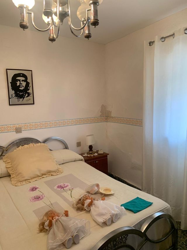 REF 25065-Casa familiar