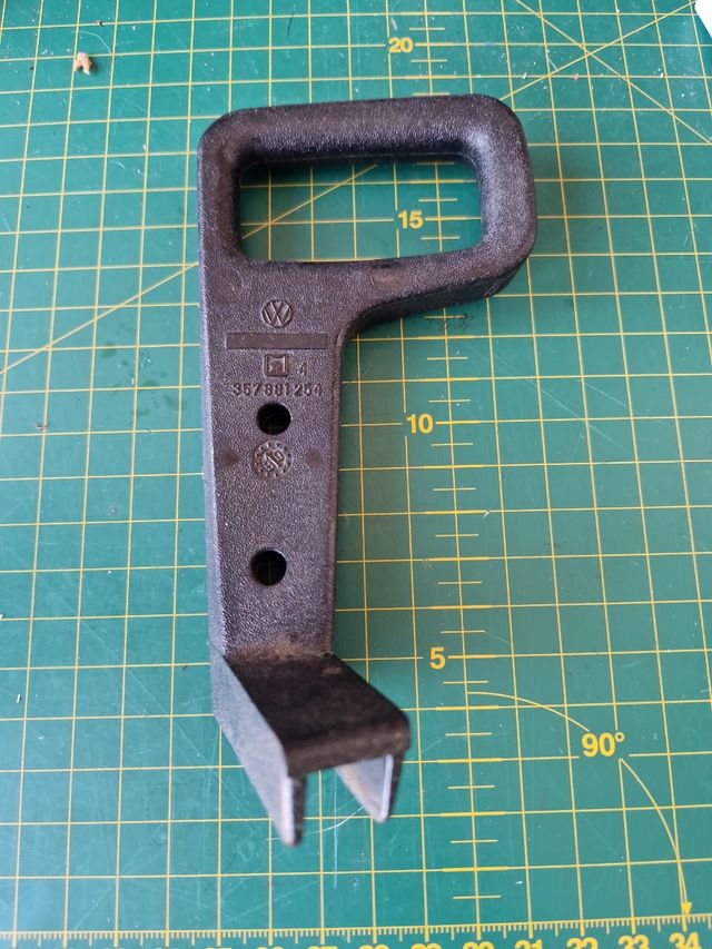 Tirador asiento VW Golf MK2