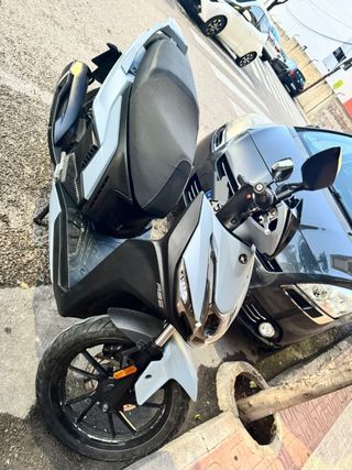 Scooter Kymco Agility 125