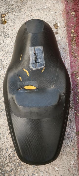 Asiento Yamaha Xmax 125/250