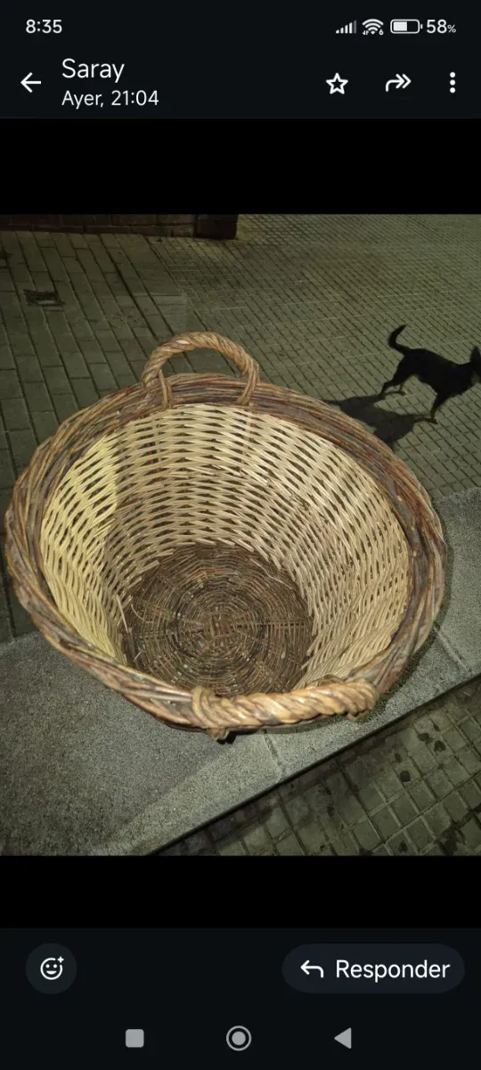 Cestas de mimbre para fruta