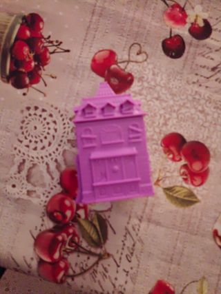 Hotel Zombie Morado Juguete