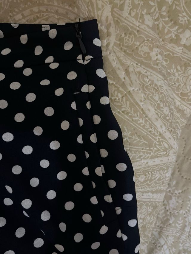 Pantalón lunares blanco y azul marino