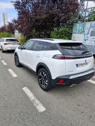 Peugeot 2008 2021