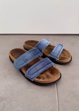 Sandalias Zara azul terciopelo