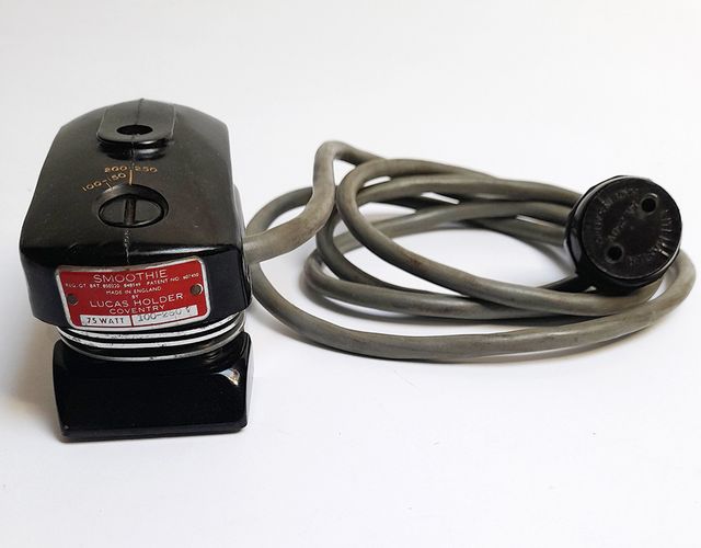 Ferro Engomar Antigo Portátil