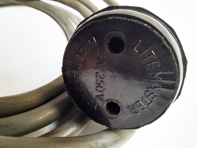 Ferro Engomar Antigo Portátil