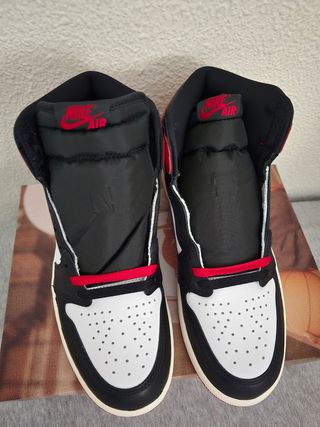 Air Jordan 1 Retro 'Black Toe Reimagined' 41 EU