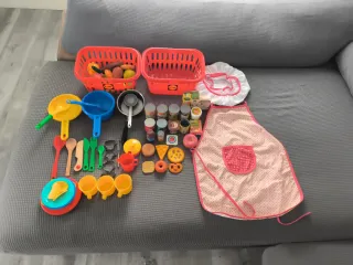 Cocinita KidKraft infantil + accesorios