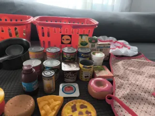 Cocinita KidKraft infantil + accesorios
