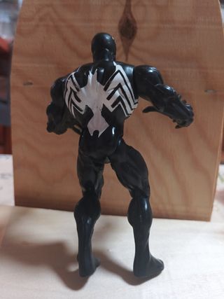 Figura Venom Marvel