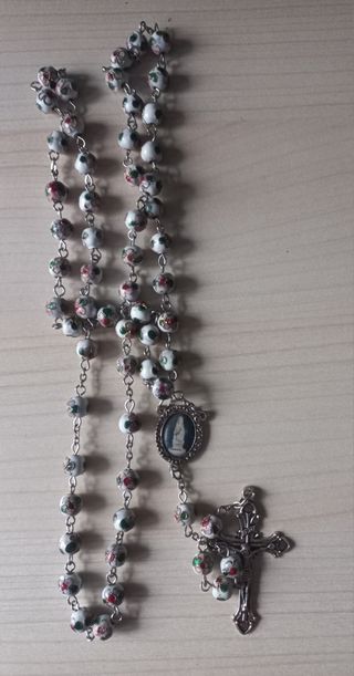 7 Rosarios de madera y cristal