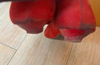 Zapatillas rojas con lazo