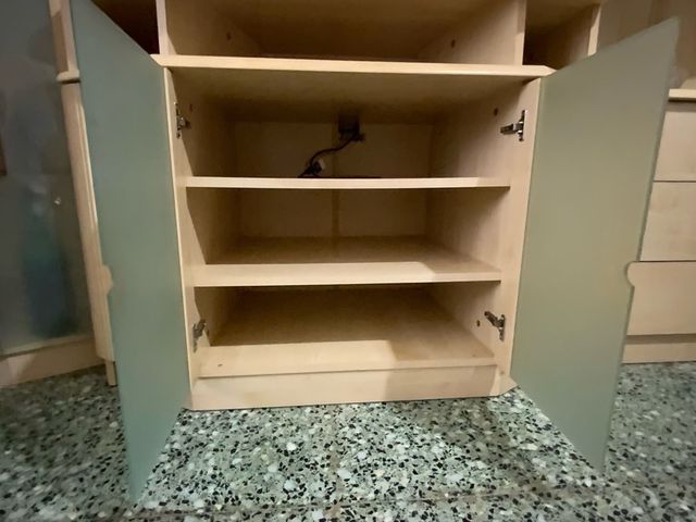 Mueble salón madera clara - Vitrina