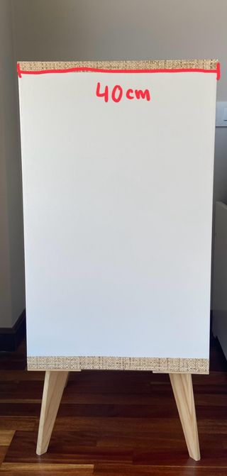 Estantería blanca y beige