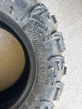 Neumáticos usados quad/buggy 27x11.00-14