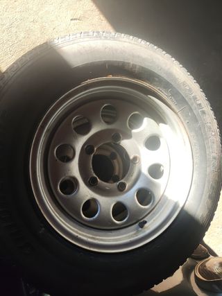 Llantas 205/70 R15 y neumático 