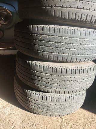 Llantas 205/70 R15 y neumático 