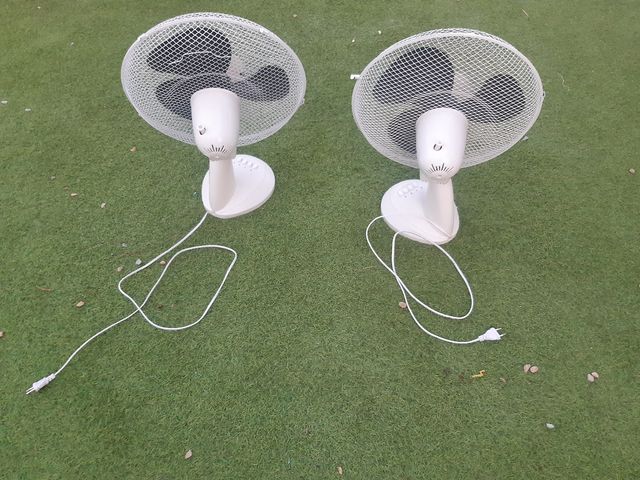 2 Ventiladores Wpro blancos
