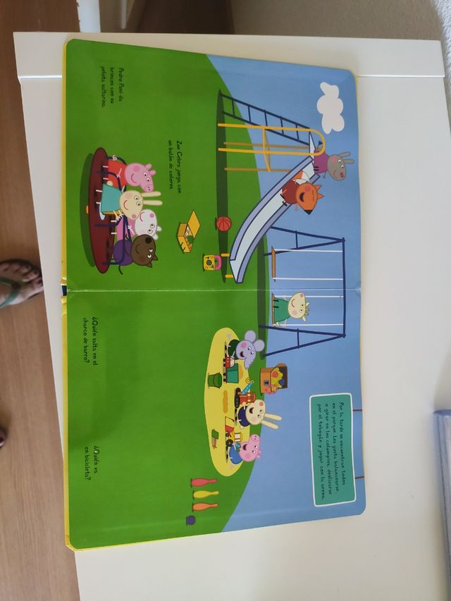 Libro Peppa Pig con imanes
