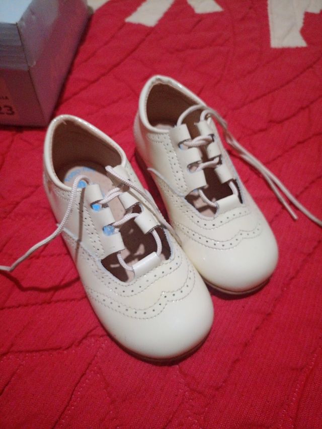 Zapatos niño beige - Piel. N° 23