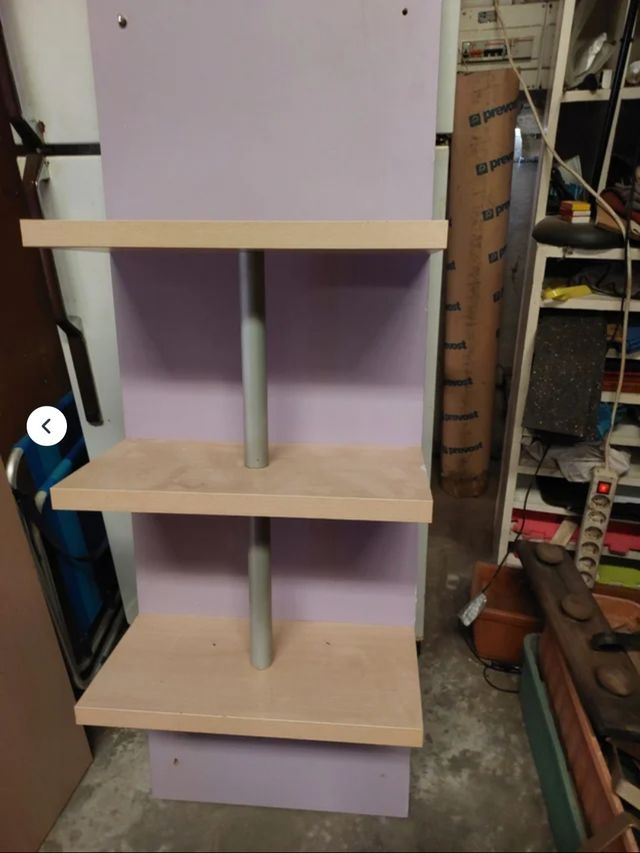 Estantería de madera