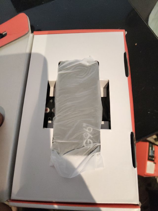 G96TV Stick 8K - Android 14.0.