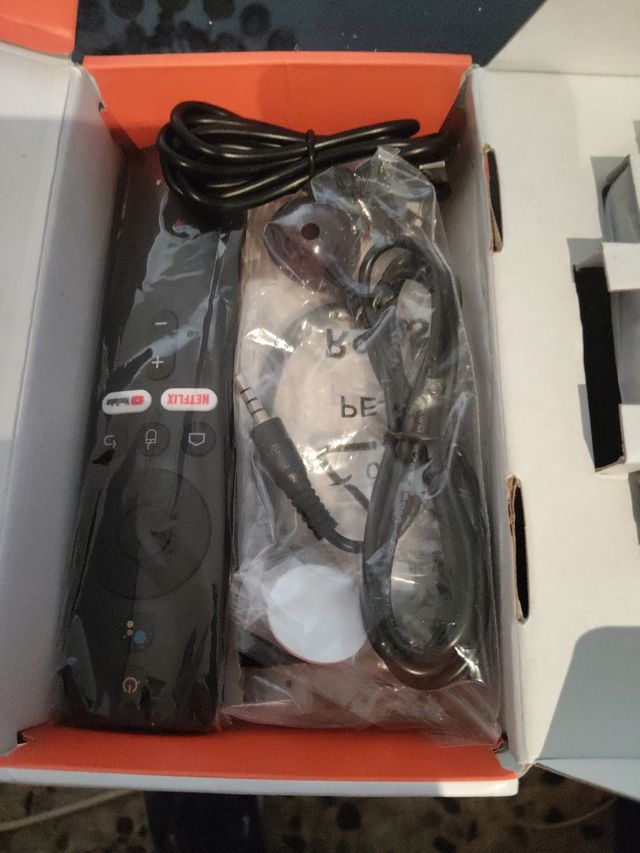 G96TV Stick 8K - Android 14.0.