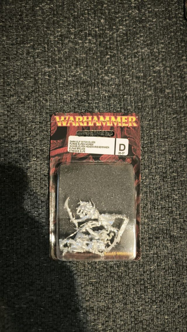 Warhammer Elfos Oscuros sin abrir