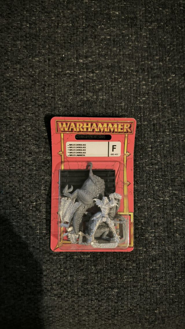 Warhammer Elfos Oscuros sin abrir