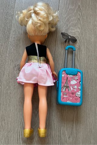 Muñeca Nancy + maleta París