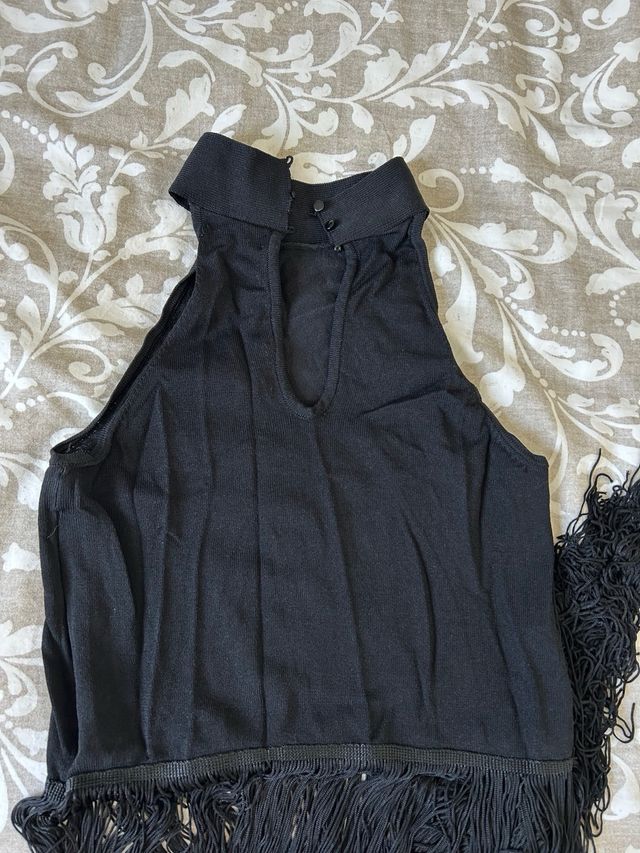Top negro Zara flecos