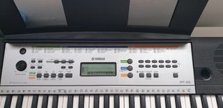 Yamaha YPT-255 Teclado