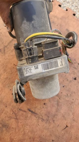 Bomba dirección Peugeot 307