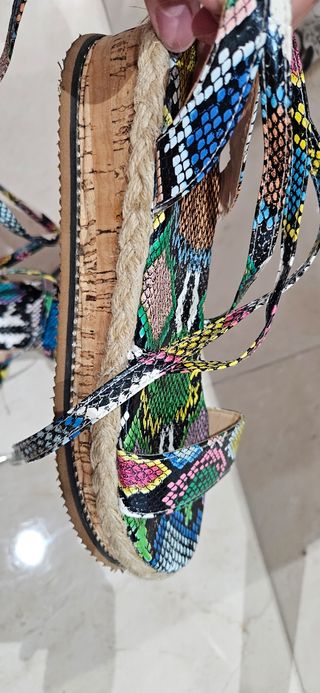 Sandalias multicolor plataforma corcho nº 38