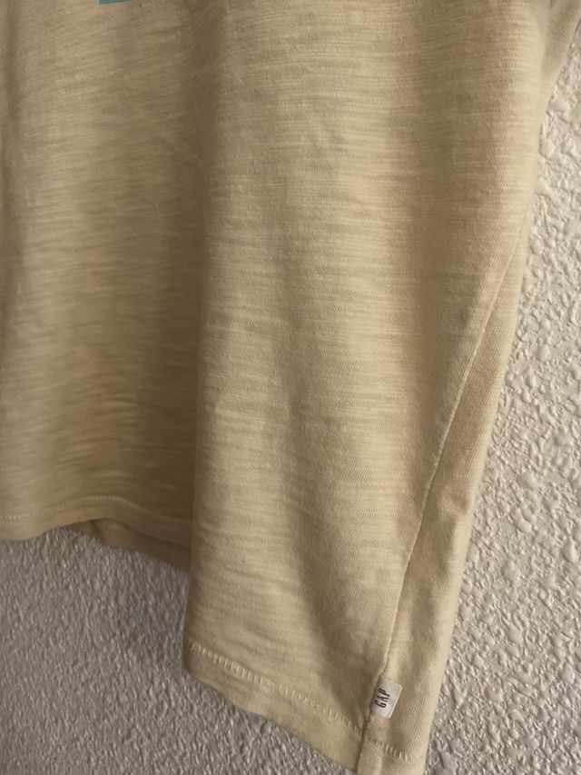 Camiseta niño Gap tiburón