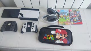 Nintendo Switch OLED Bianca - Perfetto