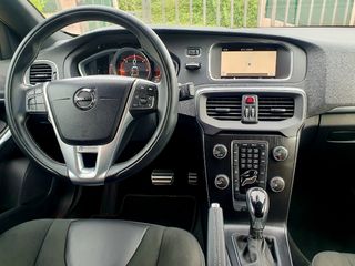 Volvo V40 2019