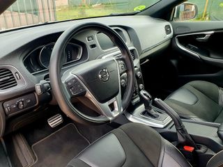 Volvo V40 2019