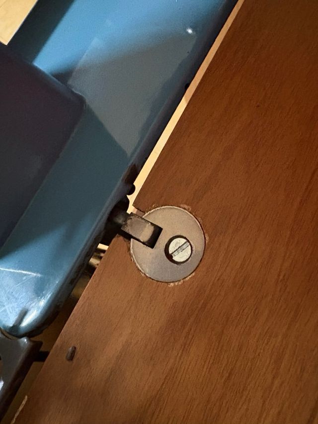 Máquina coser Sigma + mueble